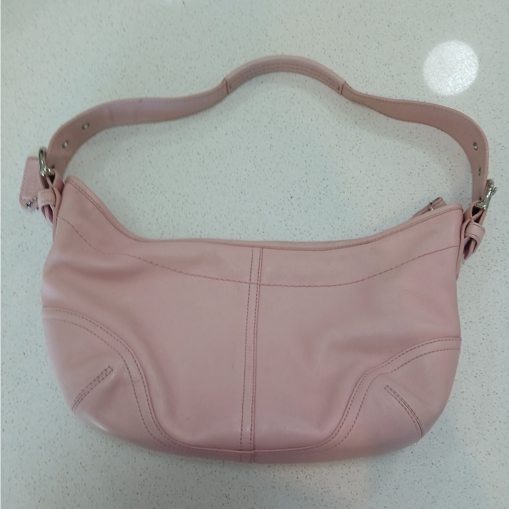 Chic Blush Leather Shoulder Bag